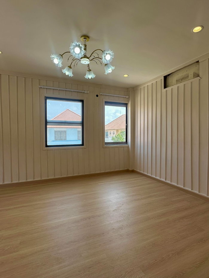 รูป เปิดจอง มบ.เดอะวิลเลจ บางแสน เพียง 2.xx ลบ. เท่านั้น!!!! - รูปที่ 13/14