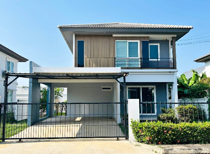 รูป บ้านสวยในโครงการ มีสระว่าย ฟิตเนส 3ห้องนอน - รูปที่ 2/30