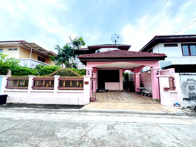 บ้านเดี่ยว ถนนพุทธมณฑล สาย 3 : ขายบ้านเดี่ยว ติดถนนบรมราชชนนี 51 ตร.ว. หมู่บ้านพงษ์ศิริชัย 3 เดินทางสะดวกเข้าเมืองง่าย