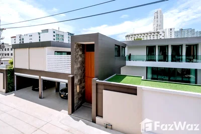 Houses for sale Chonburi : 6 Bedroom Villa for sale in Bang Lamung, Chon Buri  6131717