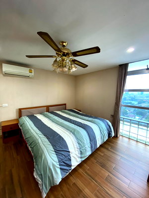 Condos for sale :  Sale Lake View Condo Muangthongthanee near BTS