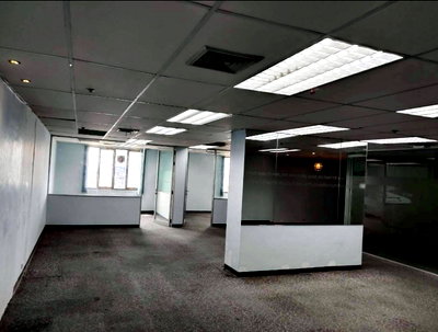 เช่าสำนักงาน ถนนบางนา - ตราด : [เช่า] พื้นที่สำหรับทำออฟฟิศ/สำนักงาน ทำเลศักยภาพ ศรีนครินทร์ – ลาซาล ใกล้ MRT ศรีลาซาล