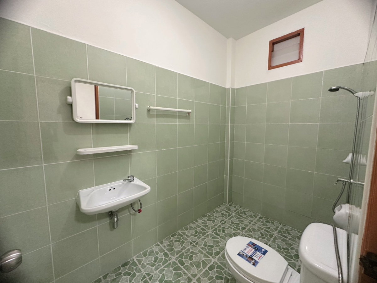 รูป ทาวน์เฮ้า2ชั้นสวย ทำเลทอง ตัวเมืองระยอง น้ำไม่ท่วม บ่ายไม่ร้อน - รูปที่ 25/26