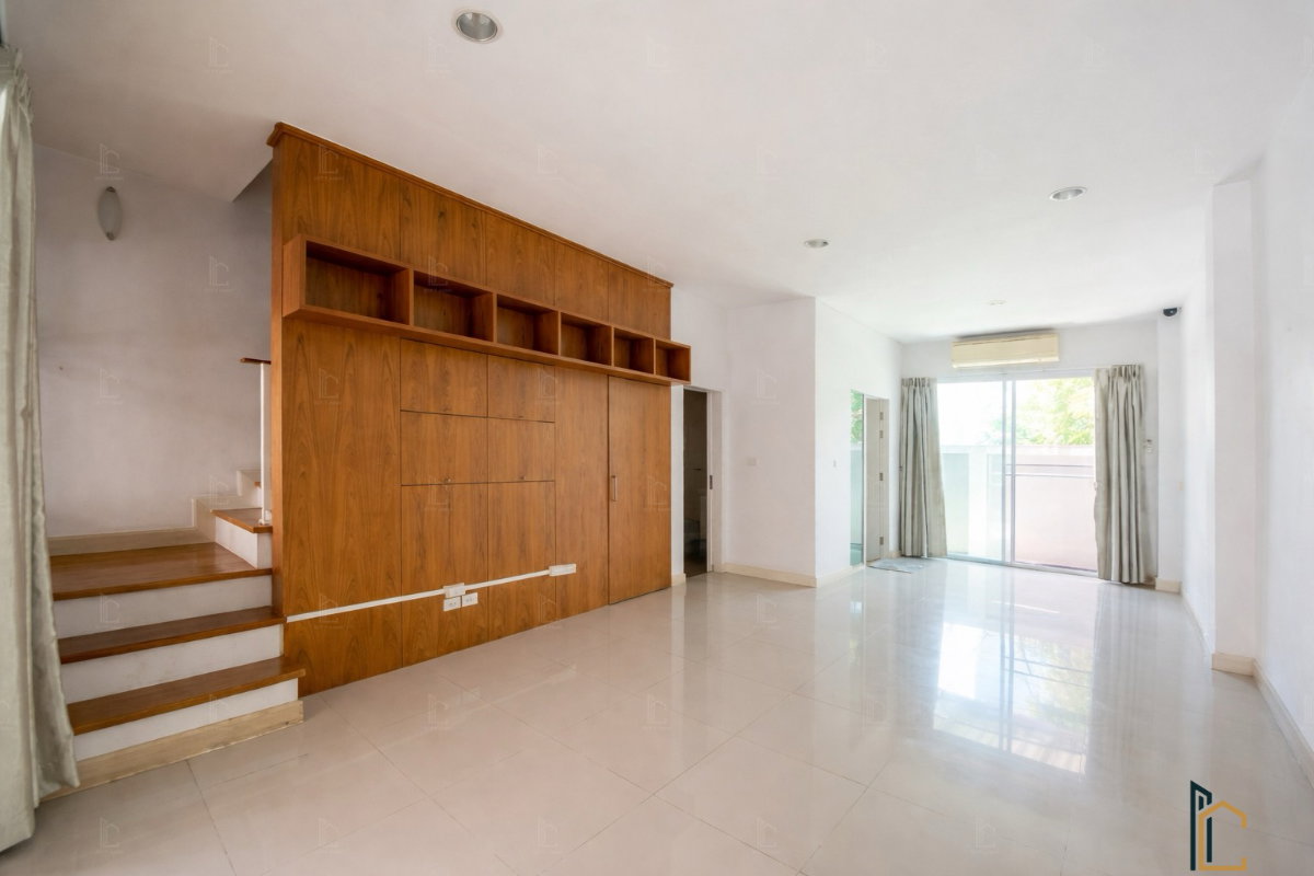 รูป 🔥For Rent!! ready to move-in 3b3b 30k - Baan Klang Muang Sathorn - Taksin 2 📞Call 090 919 9898 - รูปที่ 4/14