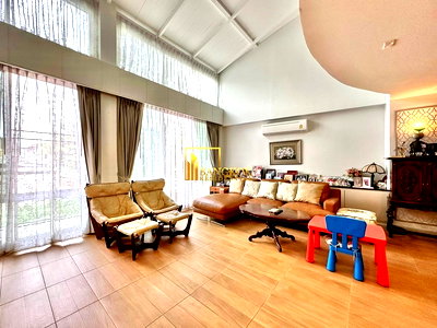 ทาวน์โฮม ตลาดคลองเตย : Yenakart Residence | Expansive 4 Bed Townhouse in Yenakart - BR8915TH