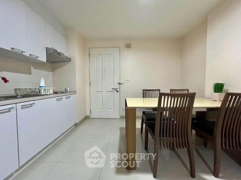 รูป คอนโด 1-ห้องนอน ที่ เดอะ โคลเวอร์ ทองหล่อ เรสซิเดนซ์ ใกล้ BTS ทองหล่อ (ID 2496822) - รูปที่ 2/12