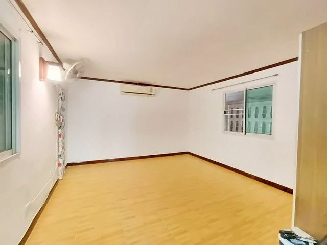 รูป  บ้านเดี่ยวพร้อมอยู่ ทำเลทอง ใกล้สนามบินดอนเมือง ✈️ เข้าอยู่ได้เลย ไม่ต้องทำเพิ่ม - รูปที่ 18/30