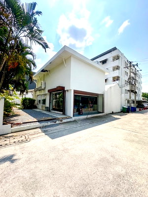 เช่าโฮมออฟฟิศ สถานีรถไฟฟ้าบางเขน : 🏢 ให้เช่า Home Office สไตล์ Cafe ใกล้รถไฟฟ้า 2 สาย ✨ ทำเลศักยภาพ  เหมาะทำออฟฟิศ / คาเฟ่ / สตูดิโอ