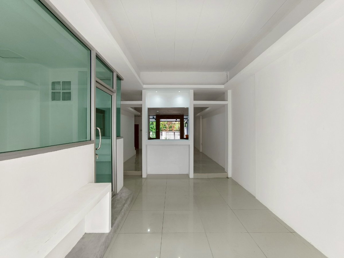 รูป WS6929 🏘️ ให้เช่า ทาวน์เฮาส์ 3 ชั้น รีโนเวทใหม่ ใกล้ MRT สุทธิสาร ✨ เพียง 35,000 บาท / เดือน - รูปที่ 5/26