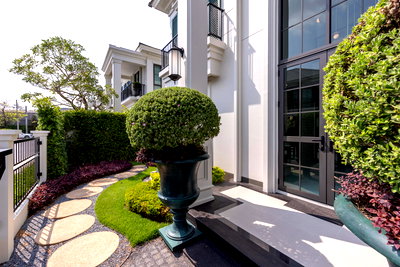 บ้านเดี่ยวให้เช่า : ให้เช่า Setthasiri Bangna KM.10 รูปแบบ AUSTEN บ้านสวย น่าอยู่มาก ราคาดีสุดๆ พื้นที่กว้าง DS2604 | Line @Dstay