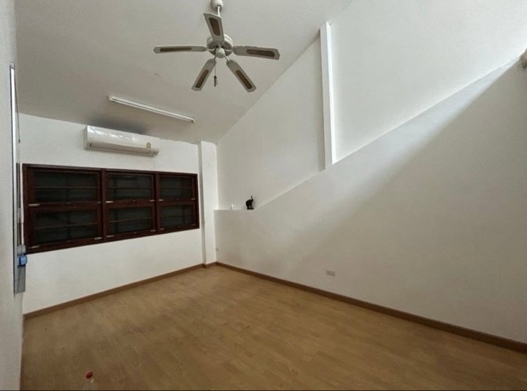 รูป ปล่อยเช่าโฮมออฟฟิศ2ชั้นทำเลใกล้ม.เกษตรบางเขน - รูปที่ 8/12
