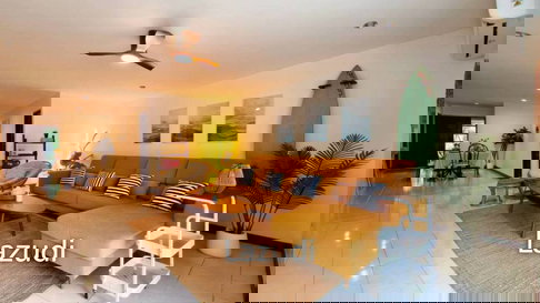 Direct Beachfront Grand Condotel Jomtien