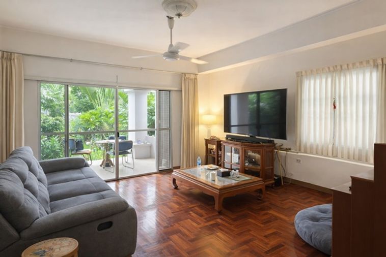 4-bed house for rent, 360 sqm, 70 sq wah, Khlong Toei