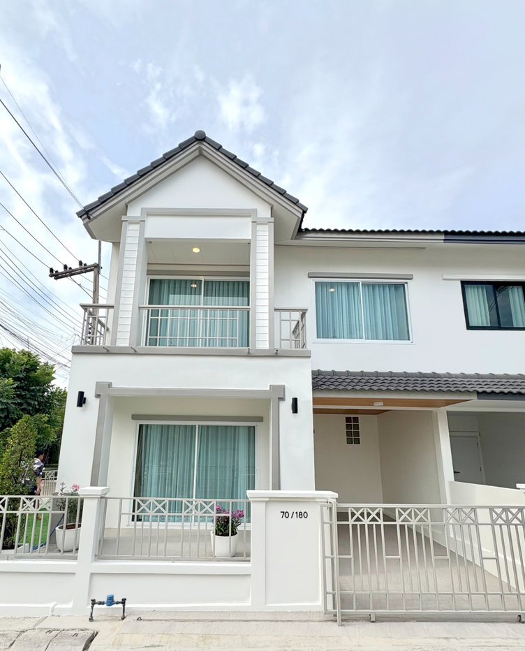 รูป บ้านฟ้าปิยรมย์ เฟส 1 ทาวน์โฮมหลังมุม ทำเลนี้หาที่ไหนไม่ได้อีกแล้ว !!! - รูปที่ 2/24