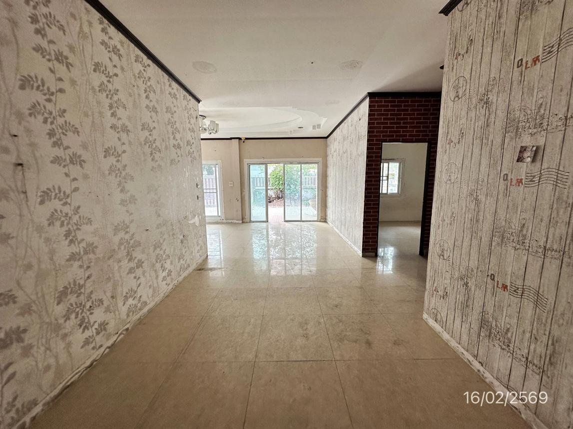 รูป บ้านเดี่ยว สำหรับขาย - ตะเคียนเตี้ย บางละมุง ชลบุรี - รูปที่ 31/44