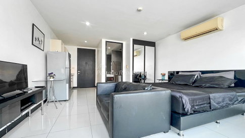 🛏️ Studio - 🛁 1 ห้องน้ำ - 🏙️ City View - 🌏 ชื่อชาวต่างชาติ - 🏢 South Beach Boutique Chic Pattaya - รหัส: SBC05