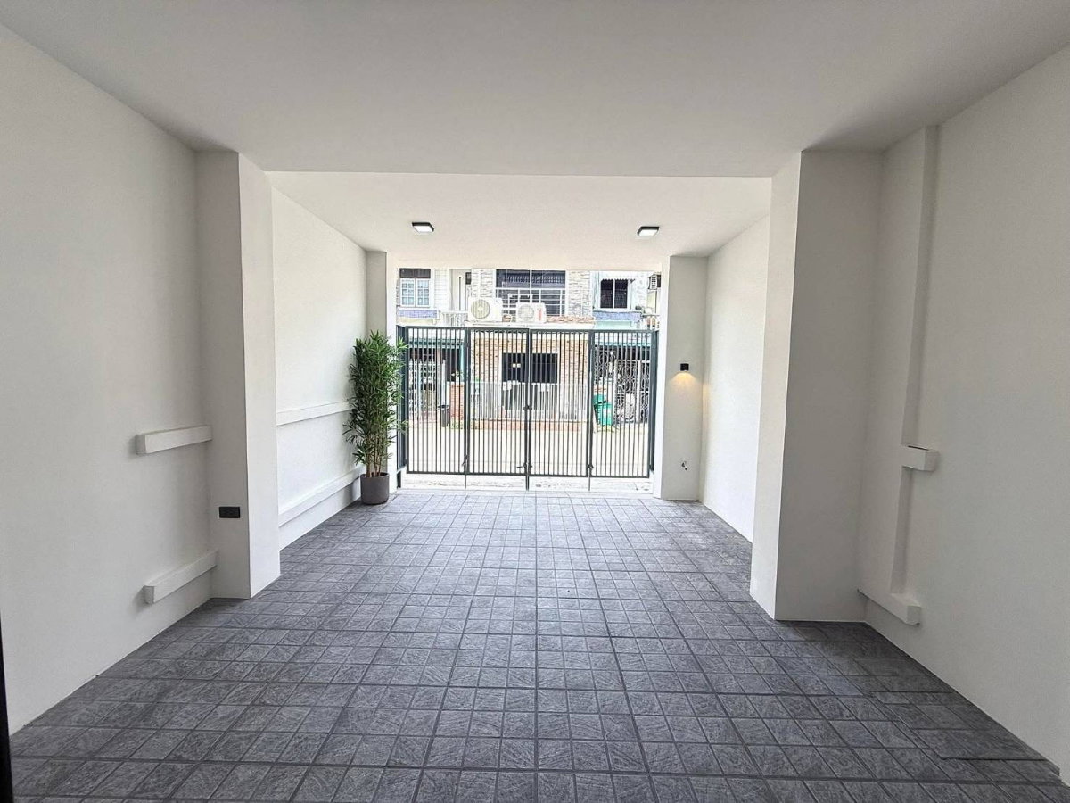 รูป 📣 ขายบ้านรีโนเวท 🚩ทำเลดี-ลาดพร้าว 101 🔧รีโนเวทใหม่ทั้งหลัง พร้อมเข้าอยู่ 🏡 บ้านเนื้อที่ 17 ตร.ว. 3 ห้องนอน 2 ห้องน้ำ 🌟 ราคาเพียง 3.59 ล้านบาท - รูปที่ 12/12