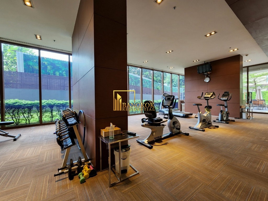 รูป Emporio Place | Contemporary 2 Bed Duplex Condo For Rent in Phrom Phong -  BR12468CD - รูปที่ 28/37