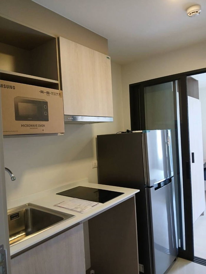 รูป ให้เช่าห้องใหม่กิ๊ก d condo air ดี คอนโด แอร์ ลาดกระบัง ตึกA ใกล้สนามบินสุวรรณภูมิ #วิวสระว่ายน้ำแนวตั้ง  #ระเบียงห้องหันทิศเหนือ  - รูปที่ 7/13