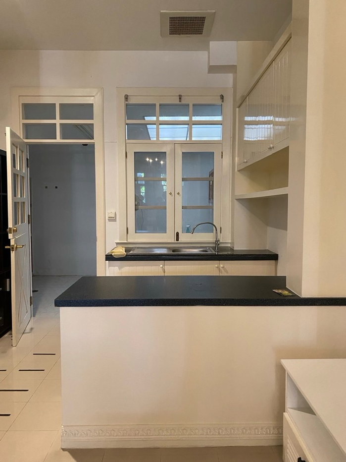 รูป WS6932 🏡 Townhouse for Rent @Ratchadapisek 44 ✨ ใกล้ BTS Ratchayothin เพียง  35,000 บาท/เดือน - รูปที่ 8/16