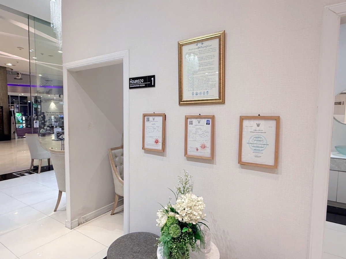 picture [VR0171] ⭐️ Takeover/ Ren.t | Beauty Clinic @ Esplanade Ratchada - 4/9