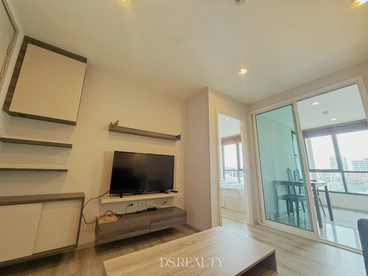 picture Centric Ari Station – Condo for Rent - 4/8