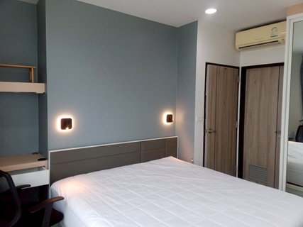 รูปภาพ P-48494 Stunning City Views! Sathorn House 2 Bed Rental Near BTS Surasak 24,500 THB | Line Id: @easythaihome | 085-592-2897