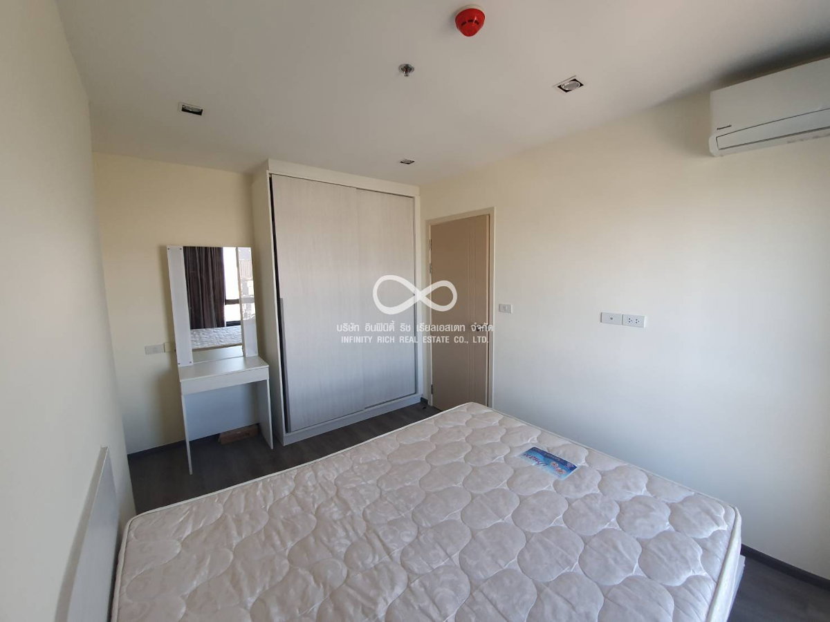 รูป !!!HOT DEAL!!!ขายคอนโด ริชพาร์ค แอท ทริปเปิ้ล สเตชั่น | เฟอร์นิเจอร์ครบ พร้อมเข้าอยู่ | สนใจโทร 095-819-5559 - รูปที่ 3/5