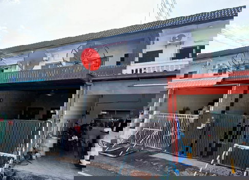 FOR SALE COMMERCIAL BUILDING PROPERTY 1080000 BAHT.