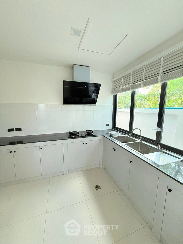 รูป บ้าน 6-ห้องนอน ใน บางละมุง (ID 2093749) - รูปที่ 8/9