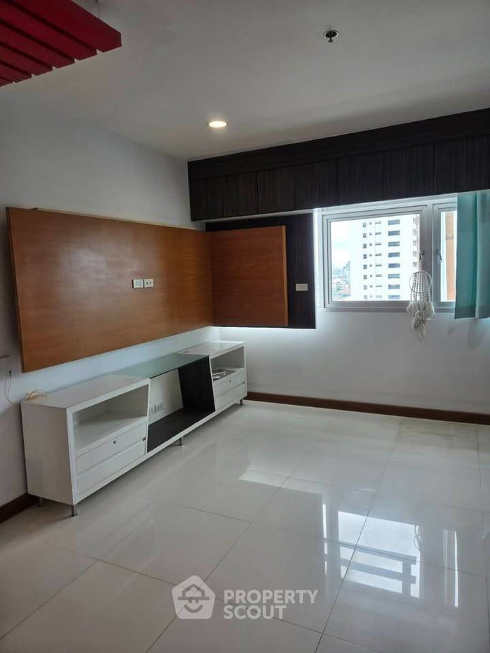 รูป คอนโด 2-ห้องนอน ที่ เซ็นต์หลุยส์ แกรนด์เทอเรส คอนโดมิเนียม ใกล้ BTS เซนต์หลุยส์ (ID 2559710) - รูปที่ 3/10