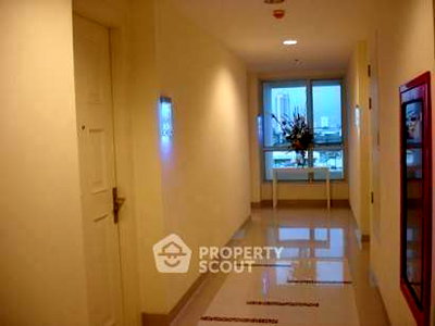 Condos for rent Bangkok : 1-BR Condo at Life @ Phahol-Ari near BTS Saphan Khwai (ID 59365)
