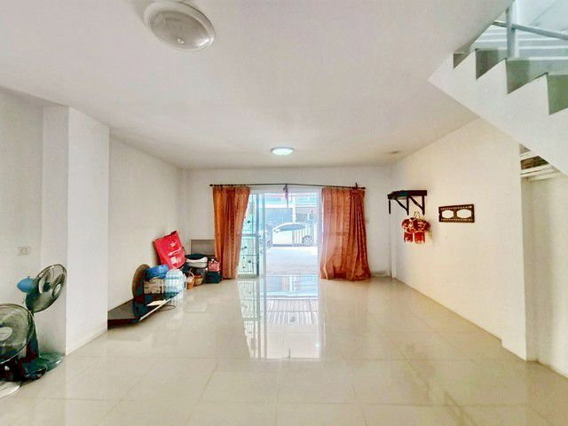 รูป  ขายทาวน์เฮ้าส์ บ้านสวนพฤกษา ซอย 12 หน้าบ้านหันทิศใต้ ถนนหน้าบ้านกว้าง พร้อมเข้าอยู่ อยู่สบาย ลมดี - รูปที่ 9/22