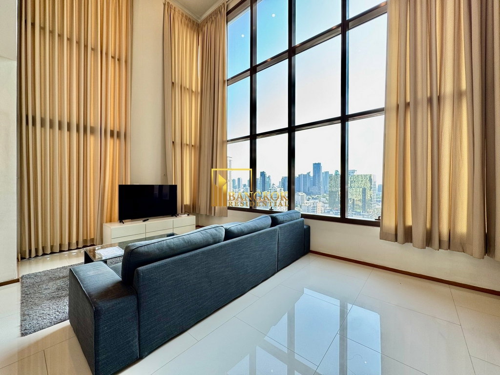 รูป Emporio Place | Contemporary 2 Bed Duplex Condo For Rent in Phrom Phong -  BR12468CD - รูปที่ 4/37