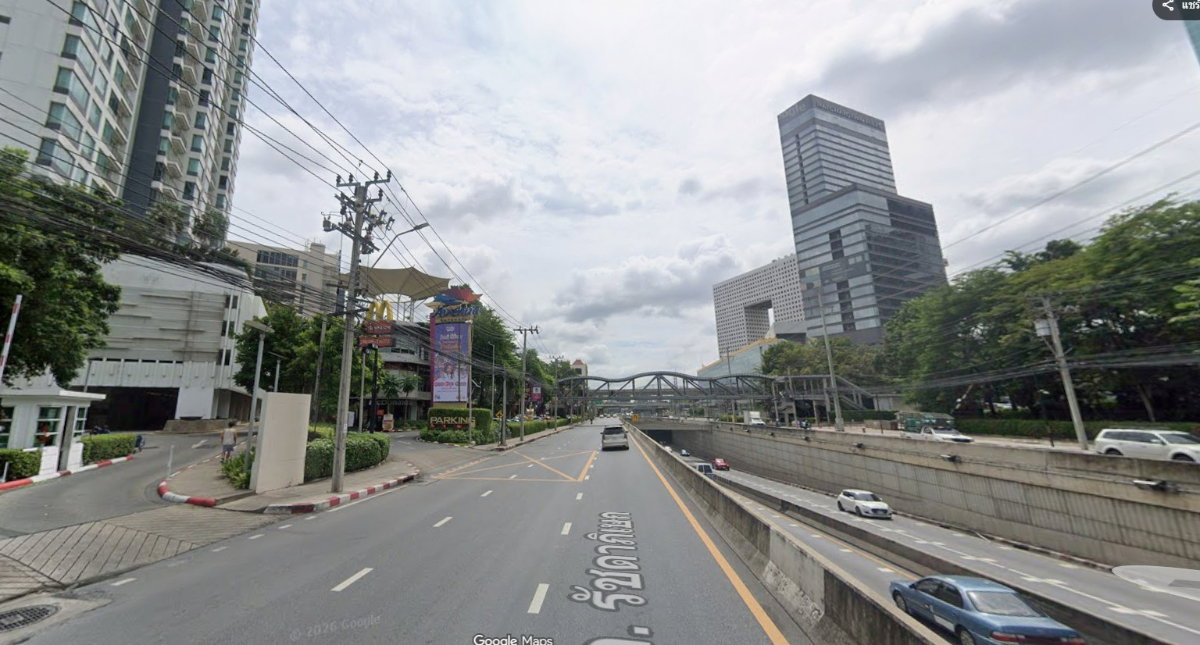 รูป ขายด่วน ที่ดินติดถนนรัชดาภิเษก ใกล้เมเจอร์รัชโยธินเพียง 500 เมตร ถูกสุดในโซนนี้ 063-363-4664 - รูปที่ 5/5