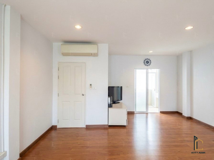 รูป 🔥For Rent!! ready to move-in 3b3b 30k - Baan Klang Muang Sathorn - Taksin 2 📞Call 090 919 9898 - รูปที่ 10/14