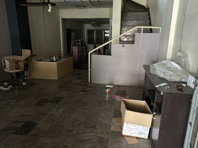 รูป J19456 ขายอาคารพาณิชย์ หมู่บ้านศรีสุข ตำบลบ้านจั่น เมือง อุดรธานี - รูปที่ 5/8