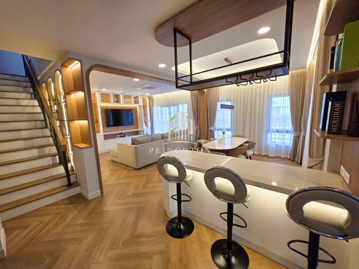 รูป บ้านเดี่ยว 2 ชั้น สไตล์ Modern Luxury เซนโทร บางนา - รูปที่ 7/14