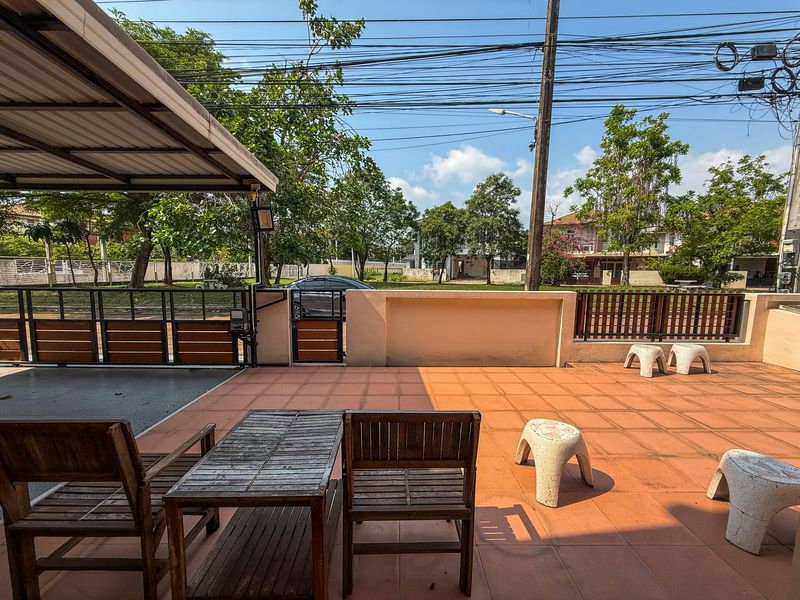 รูป บ้านเดี่ยวหรู ในคันทรีโฮมเลคแอนด์พาร์ค ศรีราชา ใกล้ห้างเจปาร์ค  - รูปที่ 3/21