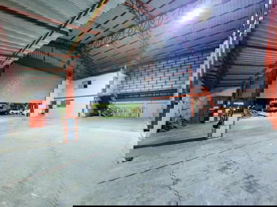 รูป เดอะ พาซิโอ มอลล์ 1.3 กม. ARLลาดกระบัง 3.5กม. ให้เช่าโกดัง พร้อมออฟฟิศ 2 ชั้น 1,602ตร.ม. 402ตร.วา.ตรงข้ามวัดลาดบุญ 1.16กม. - รูปที่ 4/8