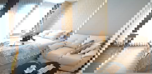 Book now to secure your unit! 🏙️Life Ladprao, a hot condo with beautifully decorated rooms and views of Central Ladprao and Chatuchak Park.💎