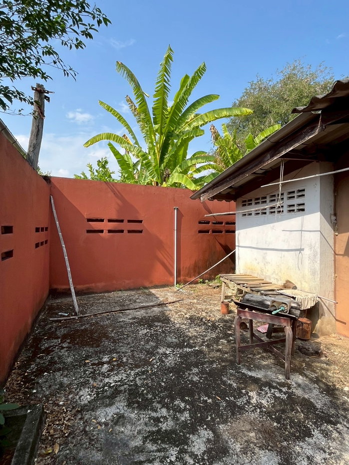 รูป ขายบ้านสวนสองชั้น พร้อมที่ดิน มีรั้วล้อมรอบ — สารภี เชียงใหม่ - รูปที่ 27/29