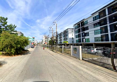 ที่ดิน สนามบินสุวรรณภูมิ : ด่วน! ขายที่ดินเปล่าราคาถูกสุด เฉลิมพระเกียรติ ร.9 ซอย 48 ถนนกว้าง 