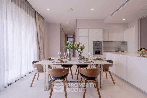 2-BR Condo at Vittorio Sukhumvit 39 near BTS Phrom Phong (ID 2759064)