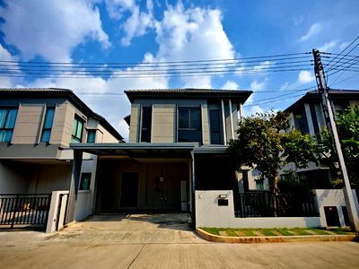 บ้านเดี่ยว บางกะดี : ขายบ้านเดี่ยว 2 ชั้น V Compound Next ติวานนท์ - รังสิต Built-in ทั้งหลัง ดีไซน์หรู พร้อมเฟอร์นิเจอร์ทั้งหมด ใกล้ฟิวเจอร์ พาร์ค รังสิต