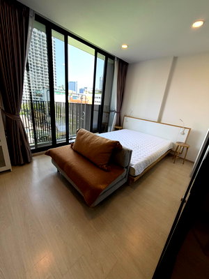 Condos for rent : Condo for rent, Noble Ambience Sukhumvit 42. Great location, near BTS Ekkamai (350 m).