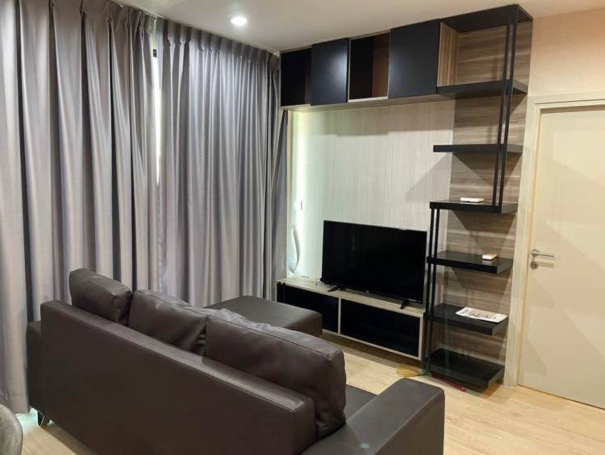 รูป Ideo Q Chula Samyan【𝐒𝐄𝐋𝐋 & 𝐑𝐄𝐍𝐓】🔥โทนเข้มตัดแสงวอร์ม สะท้อนรสนิยมแบบมีระดับ🔥 ติดต่อไลน์ไอดี: @hacondo - รูปที่ 4/10