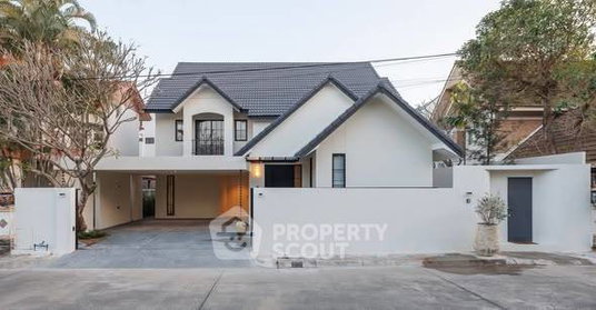 รูปภาพ 5-BR Condo at Galare Thong Tower Chiang Mai in Pa Daet (ID 2757608)