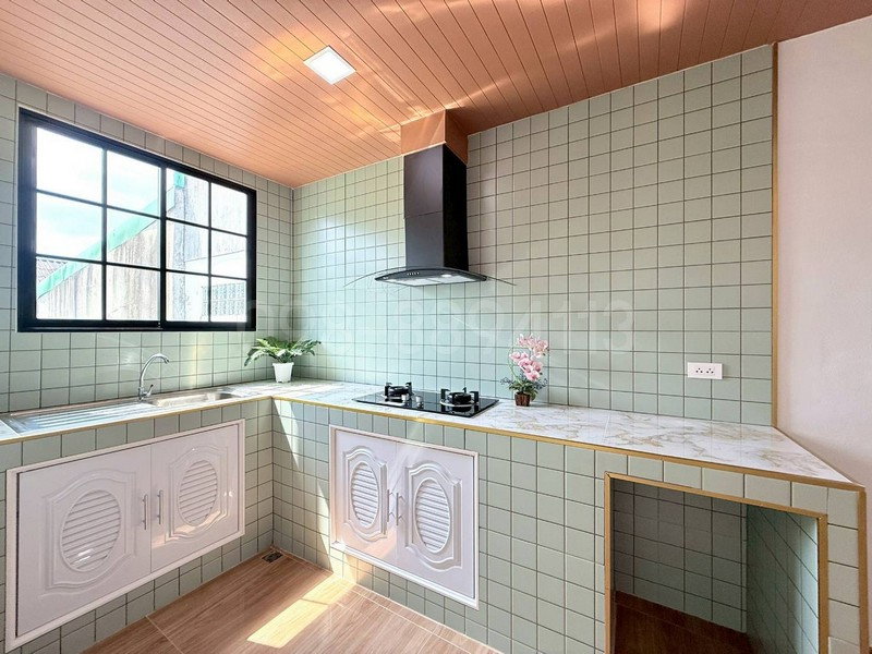 รูป ขายทาวน์เฮ้าส์ 2 ชั้น หลังมุม ม.เหมชาติ ซ.เลียบวารี 59 ถ.เลียบวารี ทำเลดี เนื้อที่ 32 ตรว 3นอน 2น้ำ - รูปที่ 7/8