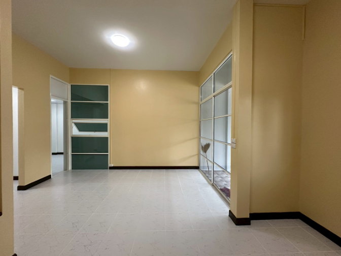 รูป ให้เช่า!! ทาวน์โฮม 3 ชั้น บ้านลูกกอล์ฟ พรีเมี่ยม ( หลังมุมถนนเมน ) ตรงข้ามไม่ชนใคร เมืองทองธานี ปากเกร็ด รีโนเวทใหม่ บ้านพร้อมเช่าทันที - รูปที่ 3/23